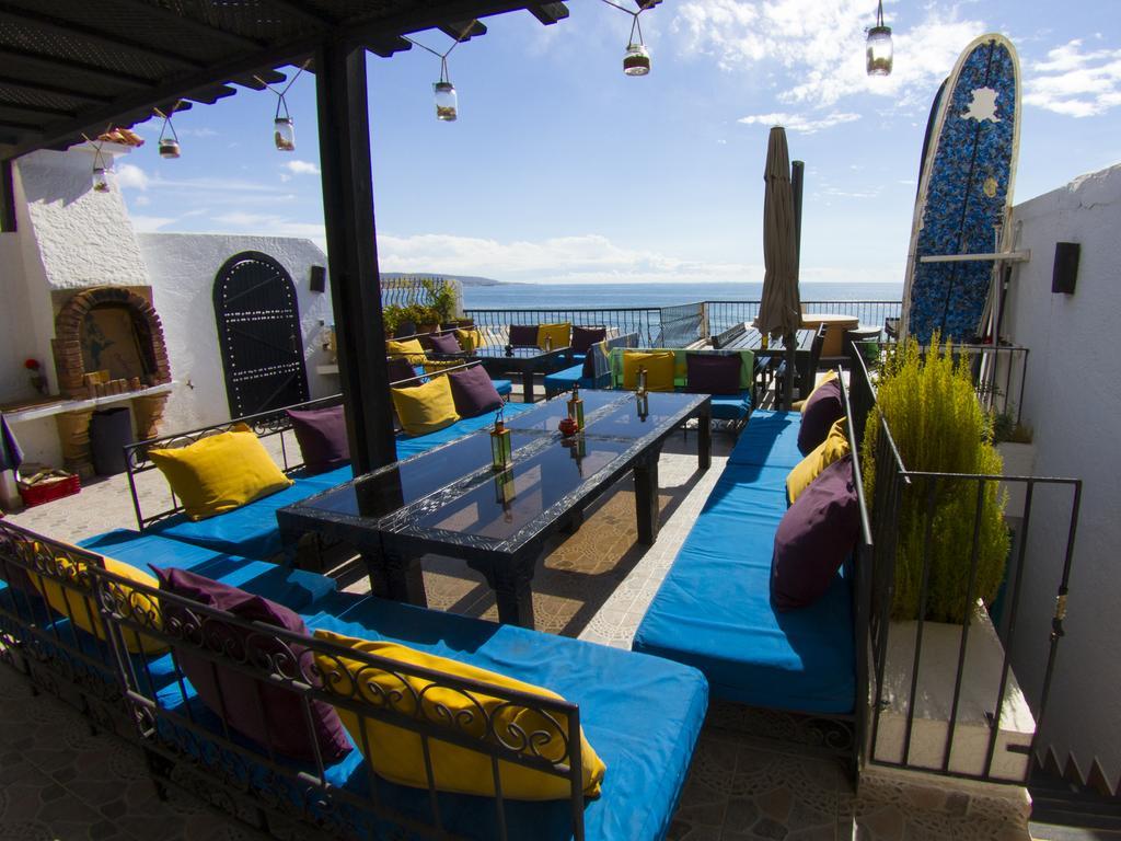Dfrost Almugar Surf And Yoga Hostel Taghazout Exterior photo